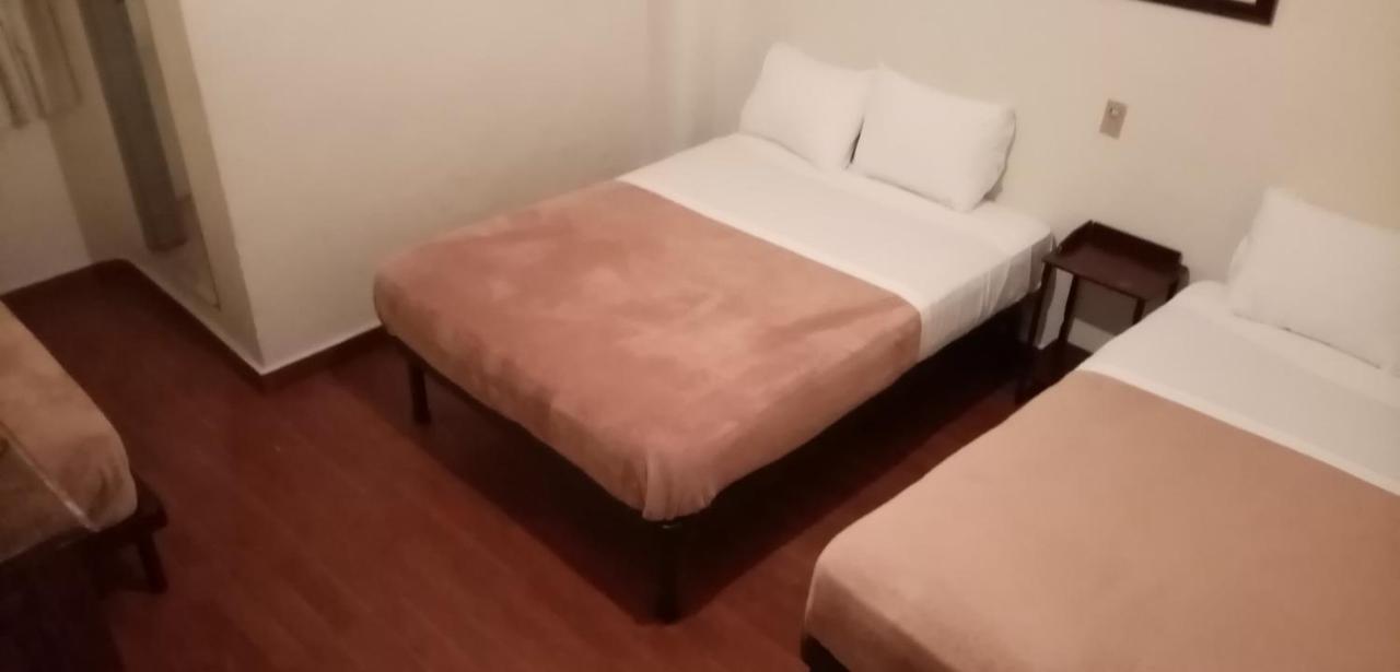 Nueva York Hotel Guadalajara Bagian luar foto