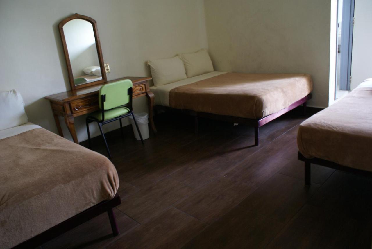 Nueva York Hotel Guadalajara Bagian luar foto