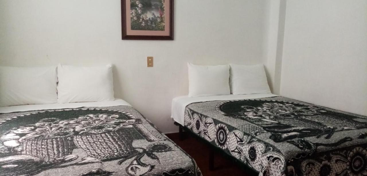 Nueva York Hotel Guadalajara Bagian luar foto